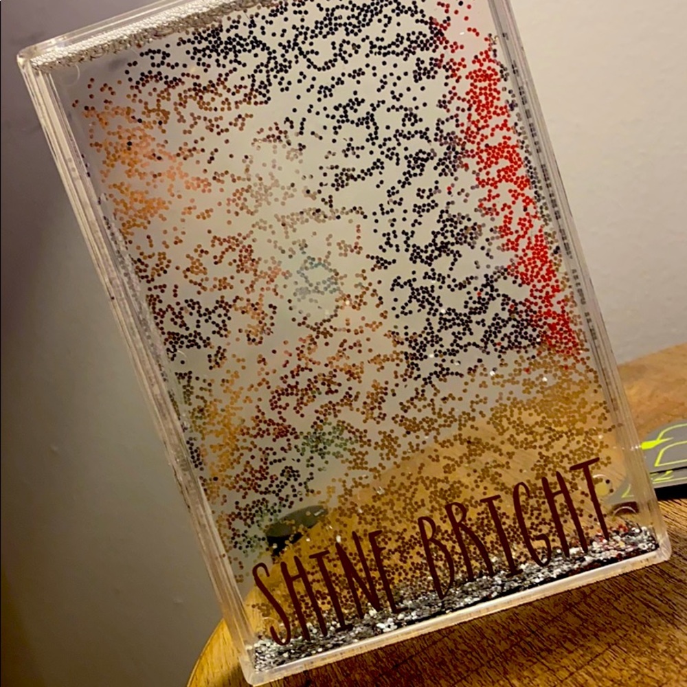 Creative picture frame